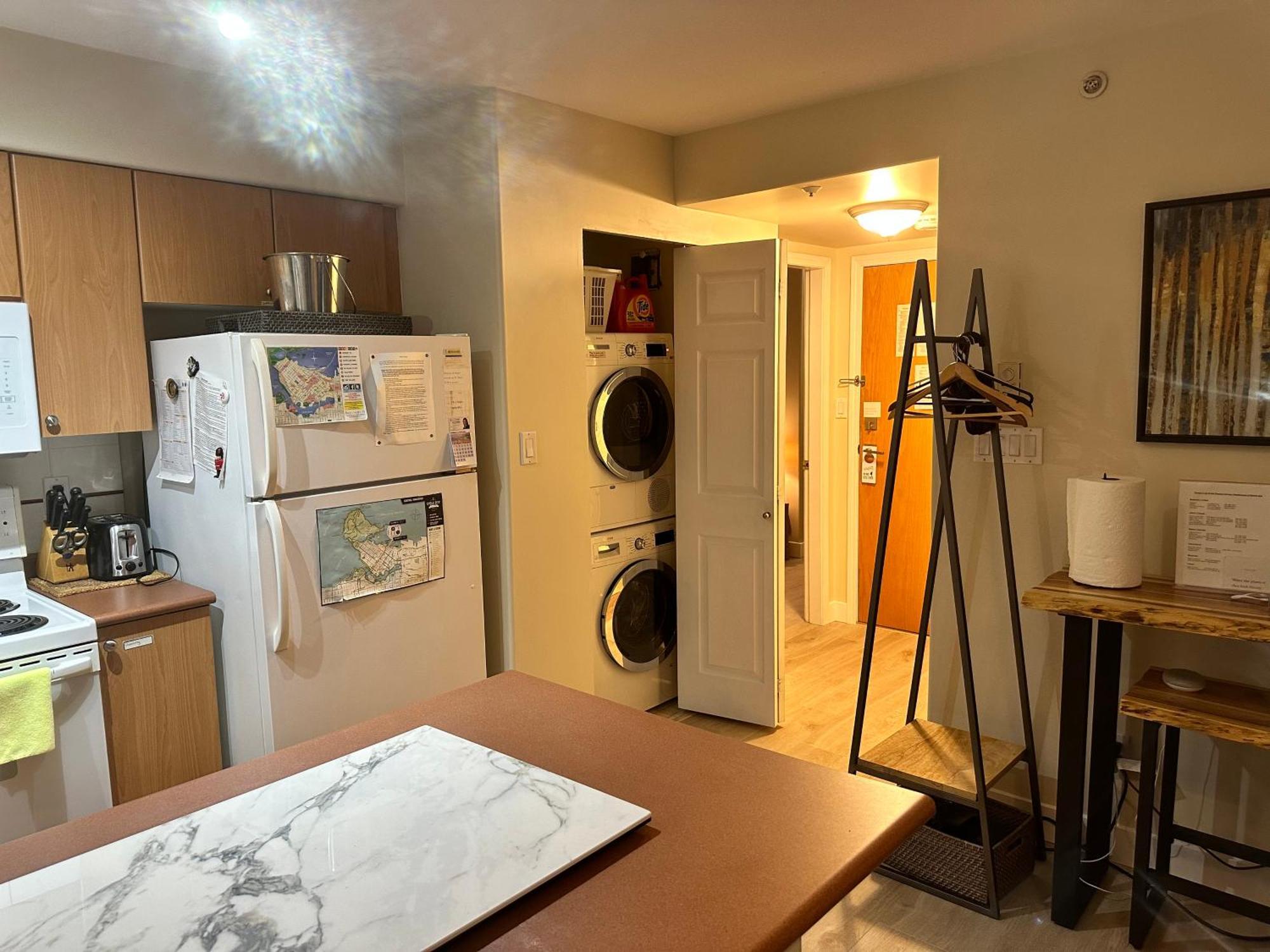 Penthouses Of Beach Ave Vancouver Extérieur photo