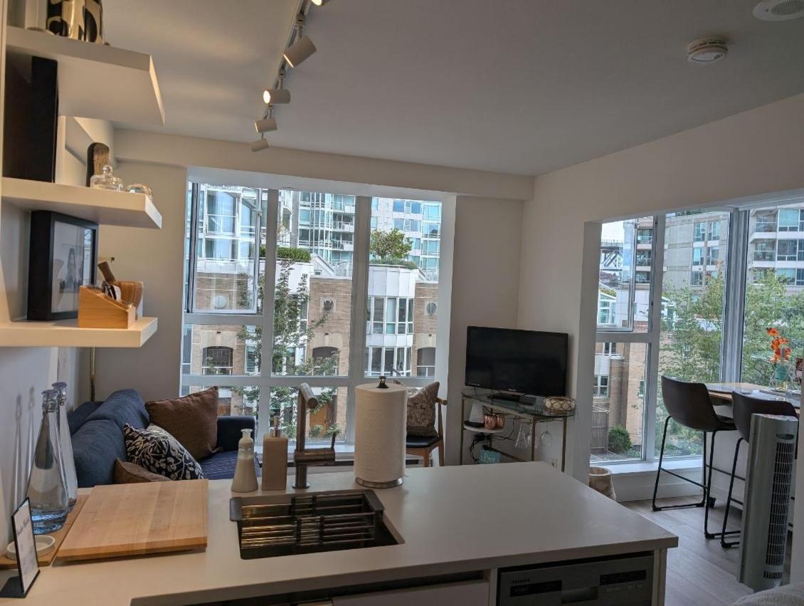 Penthouses Of Beach Ave Vancouver Extérieur photo